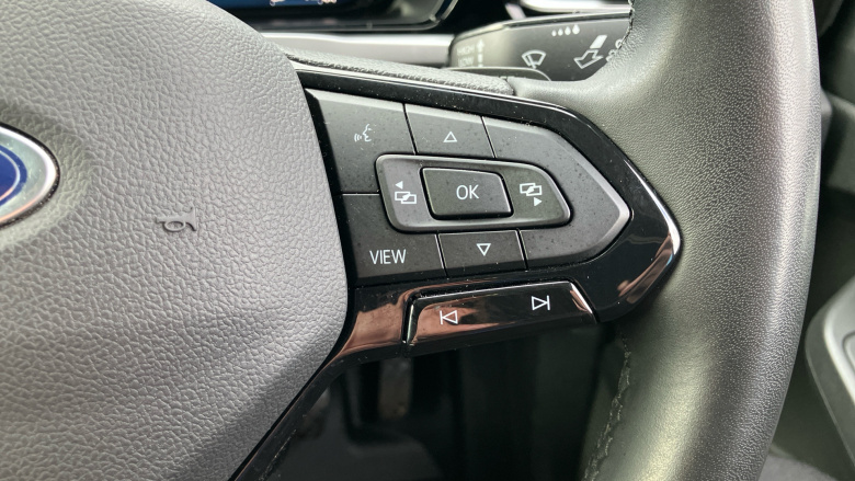 Ford Transit Connect 250 L2 Petrol 1.5 EcoBoost PHEV 150 Active FlexCab Van Auto